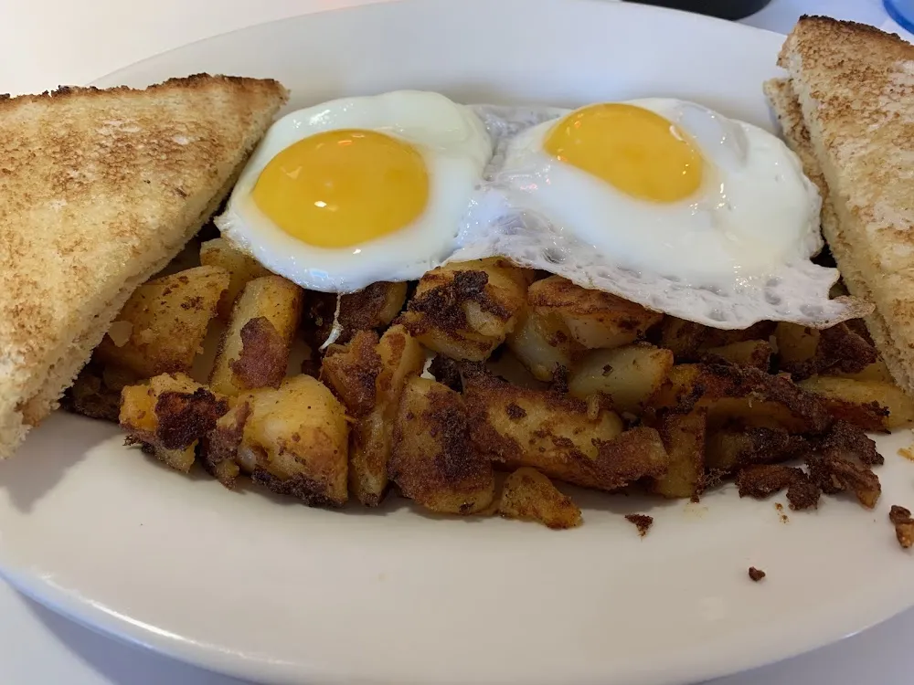 Silly Side Eggs Hash Browns Corned Beef Hash